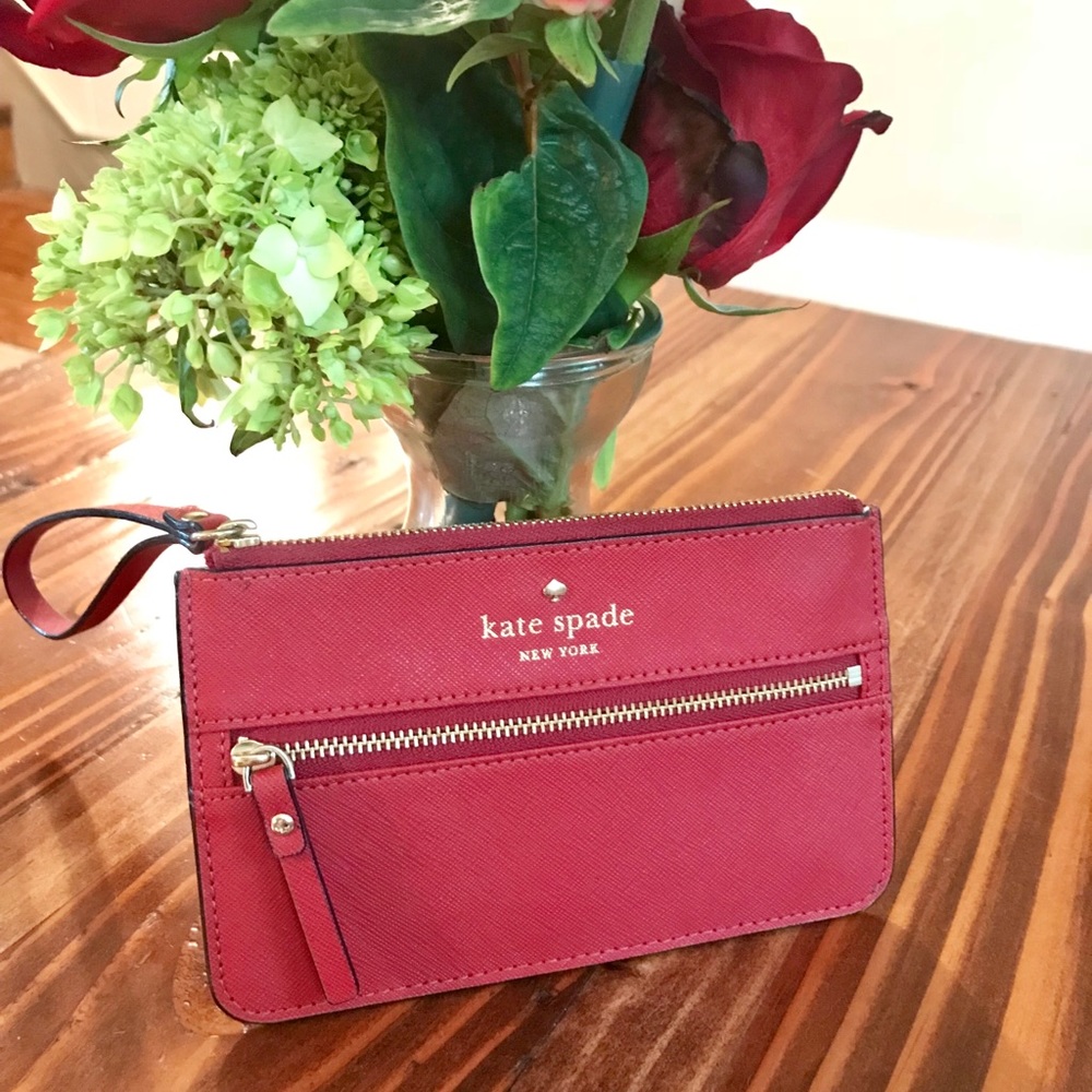 Like New Kate Spade Red Wristlet